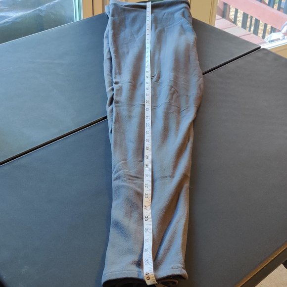 TORRID, Super Soft Gray Leggings, Thick and Warm, Perfect for Winter - Picture 5 of 6